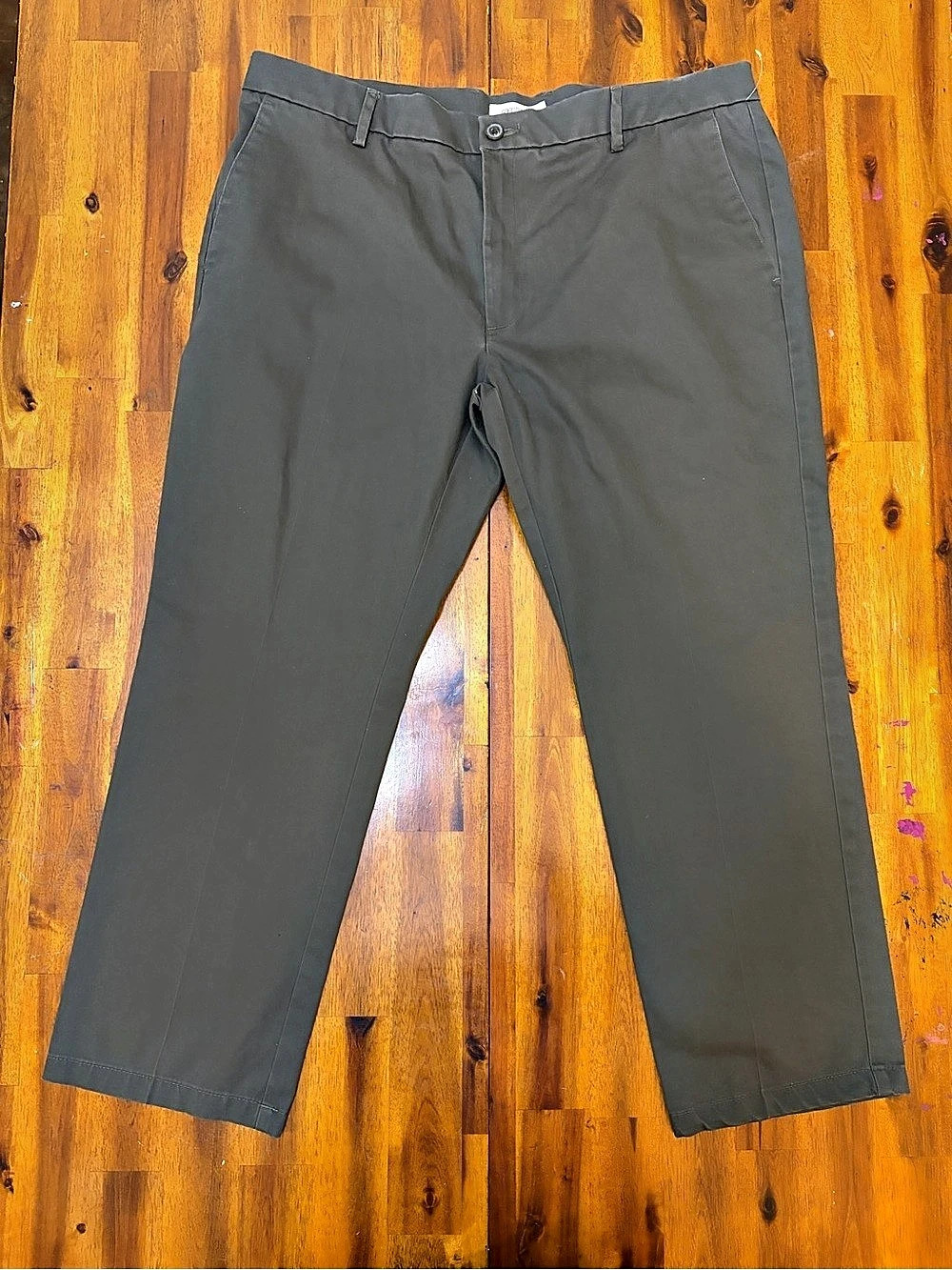 Goodthreads Men's Chino Pants Size  Measured 36x27 (Tag 40x28) Grean